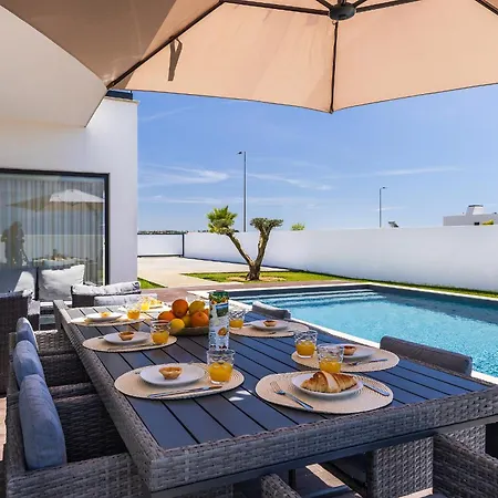 Villa Encosta Dourada Private Pool Algarve